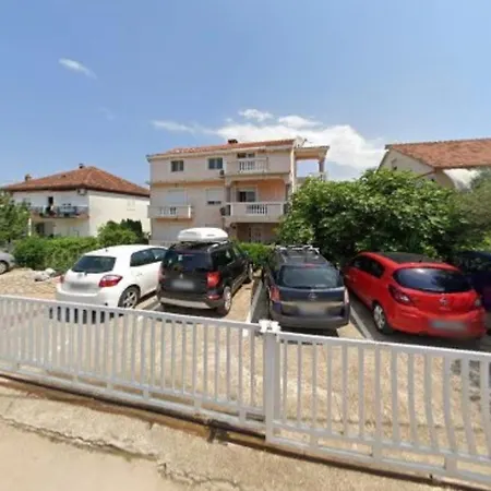 דירה Family Friendly Seaside Tkon, Pasman - 24955 *