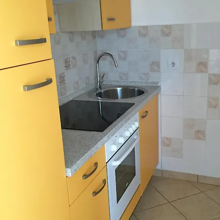דירה Family Friendly Seaside Tkon, Pasman - 24955 *