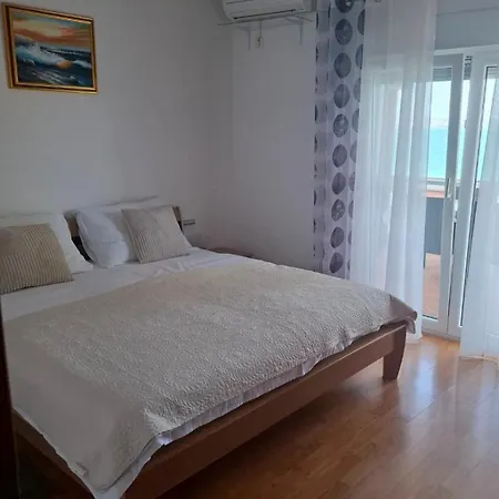 Family Friendly Seaside Tkon, Pasman - 24955 شقة تكون