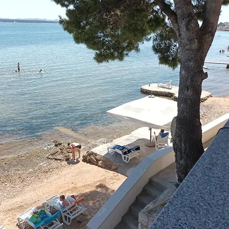 Family Friendly Seaside Tkon, Pasman - 24955 דירה טקון