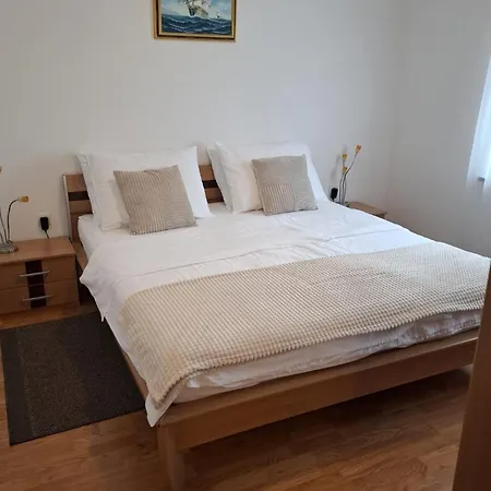 Family Friendly Seaside Tkon, Pasman - 24955 تكون