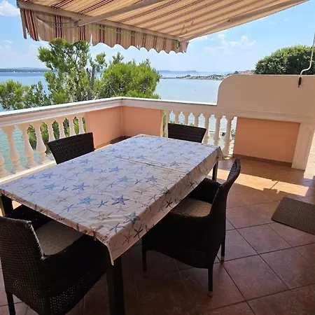 Family Friendly Seaside Tkon, Pasman - 24955 טקון